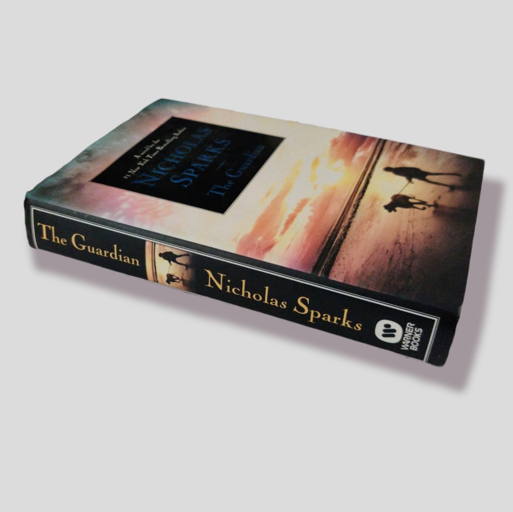 The Guardian by Nicholas Sparks #4 /6 - Picture 4 of 6